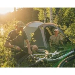 Outwell Earth 4 Plus Tent 23 Outwell Earth 4 Plus Tent -OUTDOOR WORLD GEAR 111485 earth 4 plus feature photo10