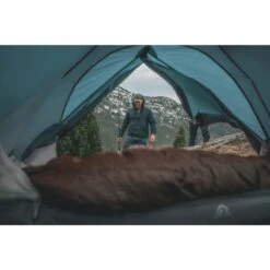 Robens Boulder 3 Tent (2024) 22 Robens Boulder 3 Tent (2024) -OUTDOOR WORLD GEAR 130344 boulder 3 feature photo7