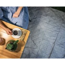 Outwell Cozy Carpet Fresno (150 X 310cm) 14 Outwell Cozy Carpet Fresno (150 X 310cm) -OUTDOOR WORLD GEAR 171125 cozy carpet vermont 7 air feature photo5 16