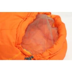 Vango Zenith 200 Sleeping Bag -OUTDOOR WORLD GEAR 2024 zenith 200 product 17 low res