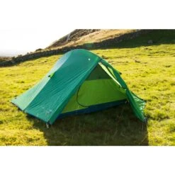 Vango Blade 200 Tent 18 Vango Blade 200 Tent -OUTDOOR WORLD GEAR blade lo res 16